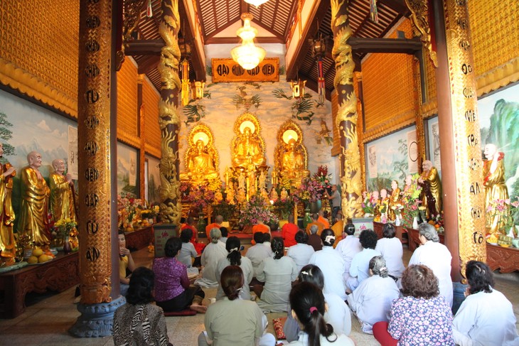 Lễ tất niên của tăng ni phật tử chùa Phật Tích, Viêng chăn - ảnh 1